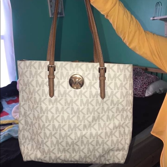 Handbags - Michael Kors Handbag